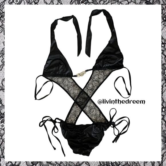 Beach Bunny Unforgettable One Piece Monokini Size Medium NWOT $299 - Picture 14 of 15